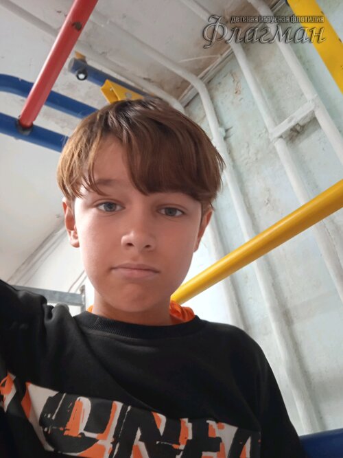 ad242d7c.ID Photo.053337